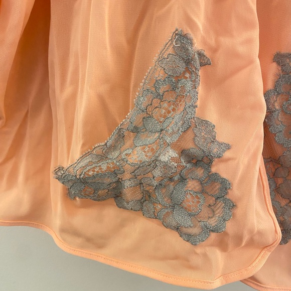 Vintage 50’s Pink Bed Jacket - Picture 2 of 6
